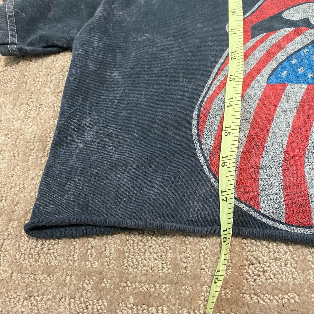 {The Rolling Stones} Cropped Graphic Tee ~ Size Medium - Picture 11 of 16